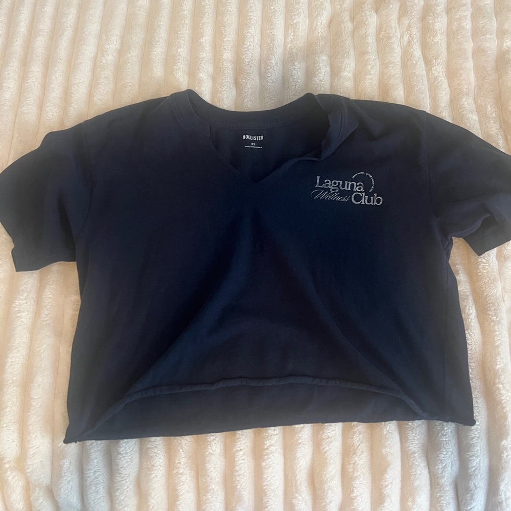 hollister cropped t-shirt